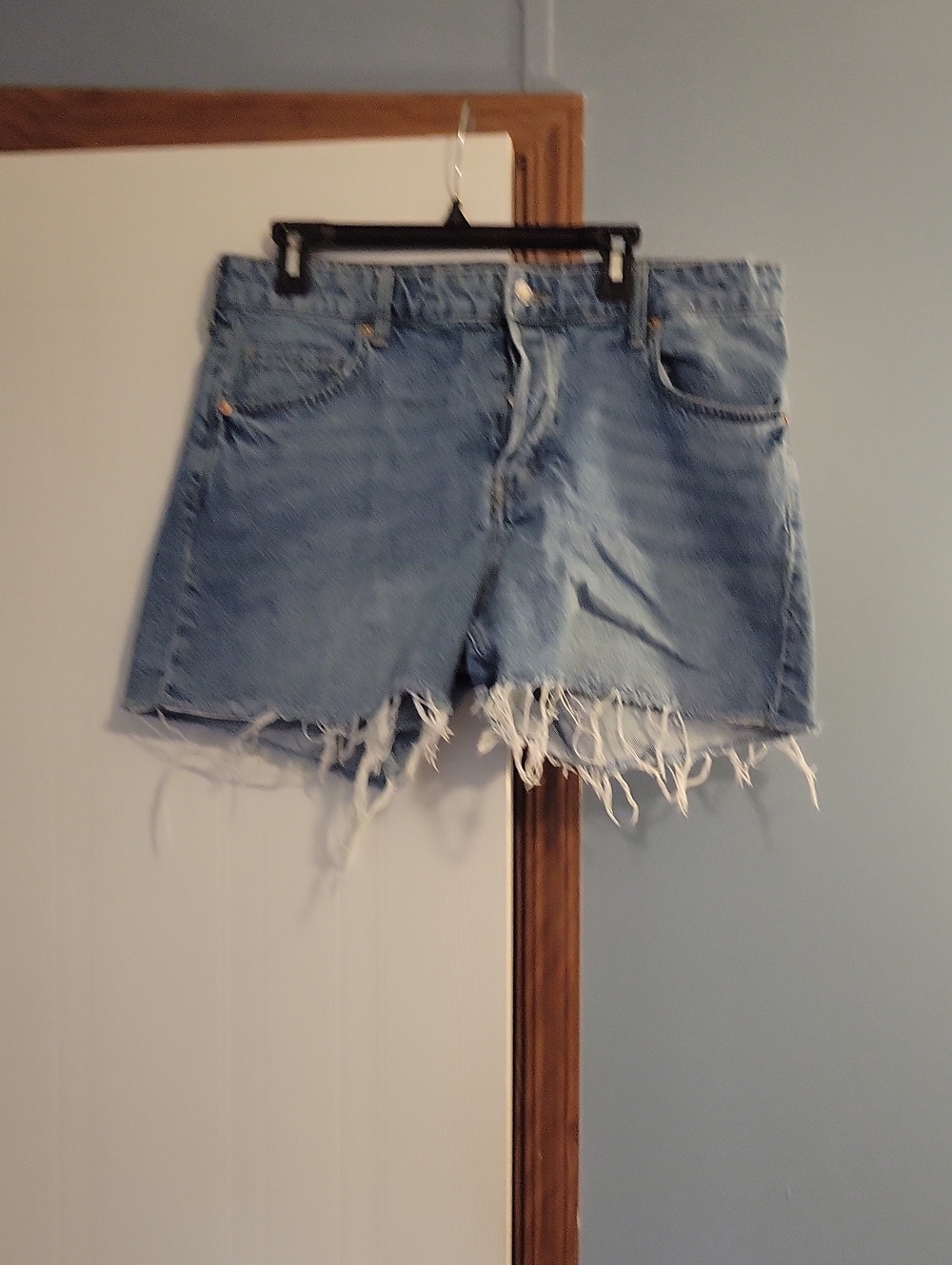 H & M Light Blue Distressed Women's  Denim Shorts Size 14